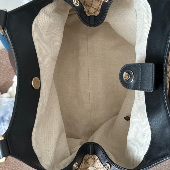 GUCCI Vintage BOHO shoulder bag (New) - Picture 16 of 17